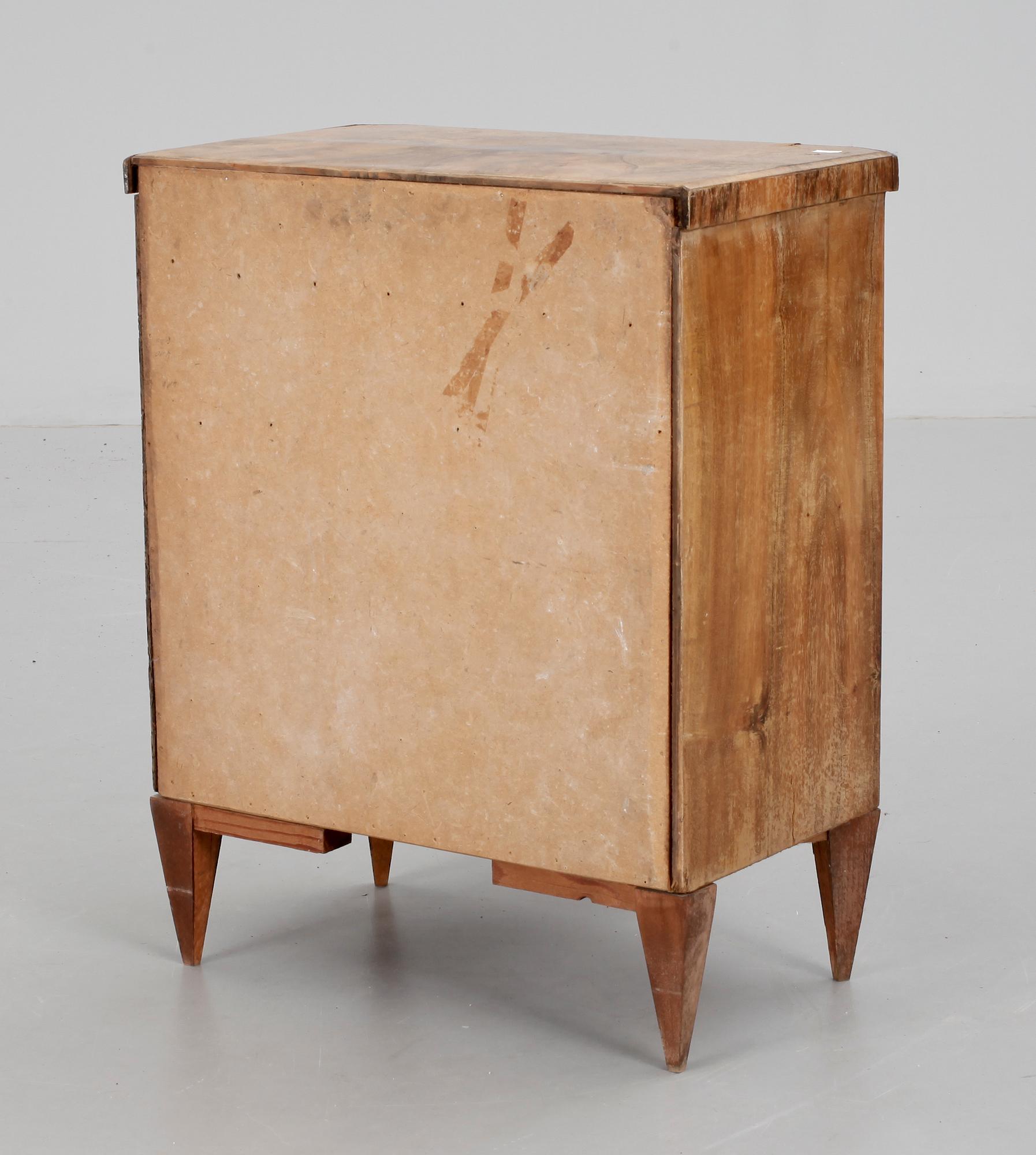 POTTSKÅP, Karl Johan, 1800-talets början.