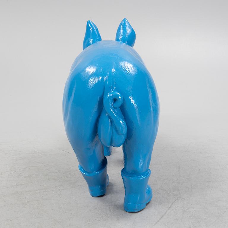 William Sweetlove, sculpture, resin, 2007, signed 49/50.