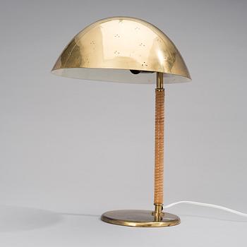 PAAVO TYNELL, A TABLE LAMP. Manufactured by Taito Oy, 1940s.