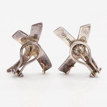 Tiffany & Co, A pair of sterling silver earrings "X Kiss". Marked Paloma Picasso, TIffany & co.