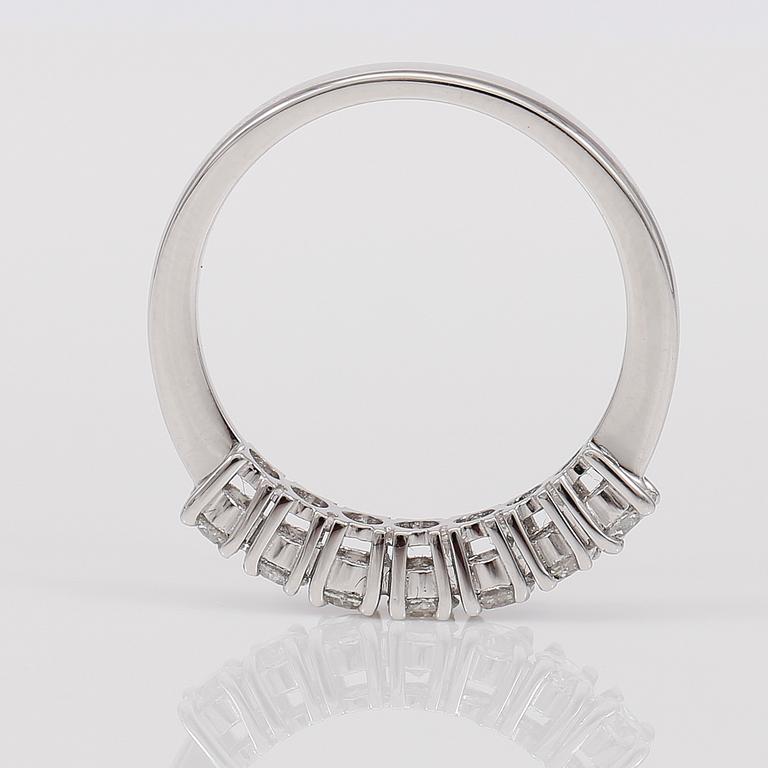 RING, briljantslipade diamanter totalt ca 0,60 ct.
