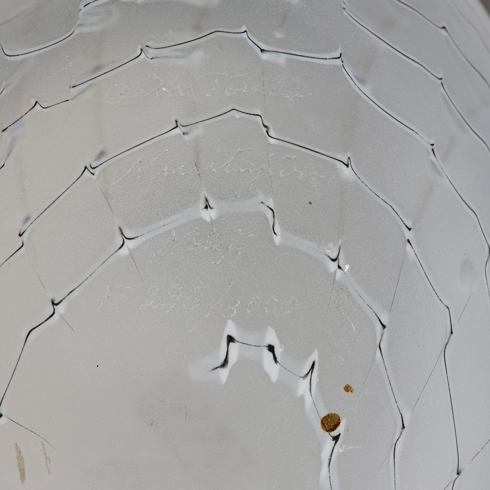Oiva Toikka, a bird, 'Gull-billed Tern', Nuutajärvi Notsjö, Finland.
