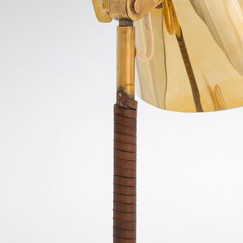 Paavo Tynell, a mid-20th-century '9225' table lamp for Taito, Finland.