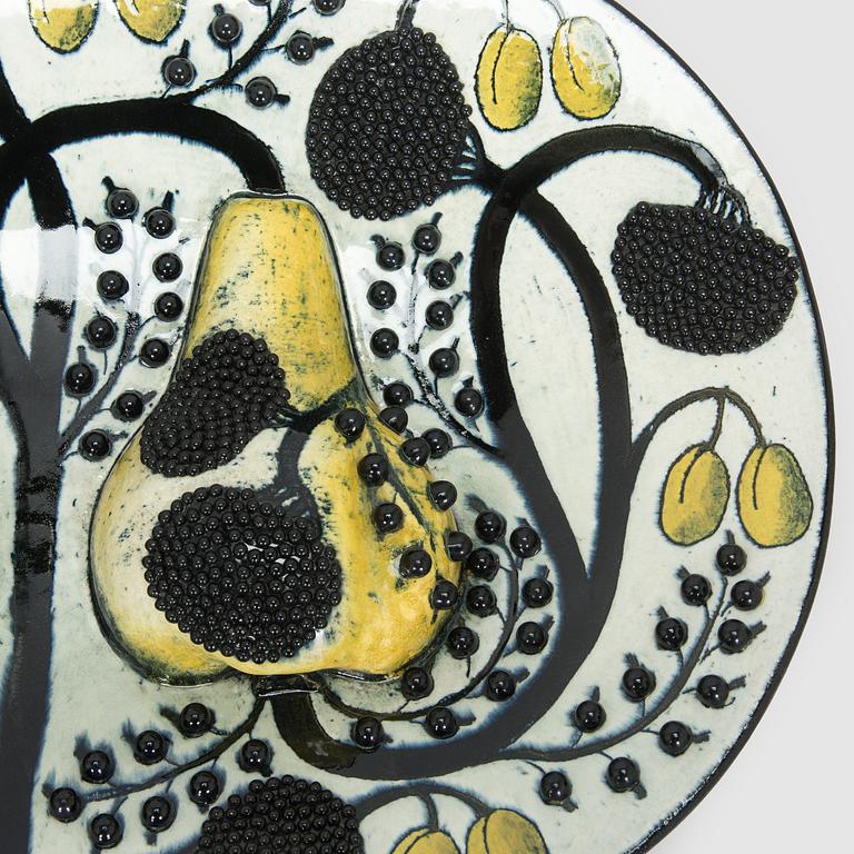 Birger Kaipiainen, a ceramic dish, signed Kaipiainen Arabia.