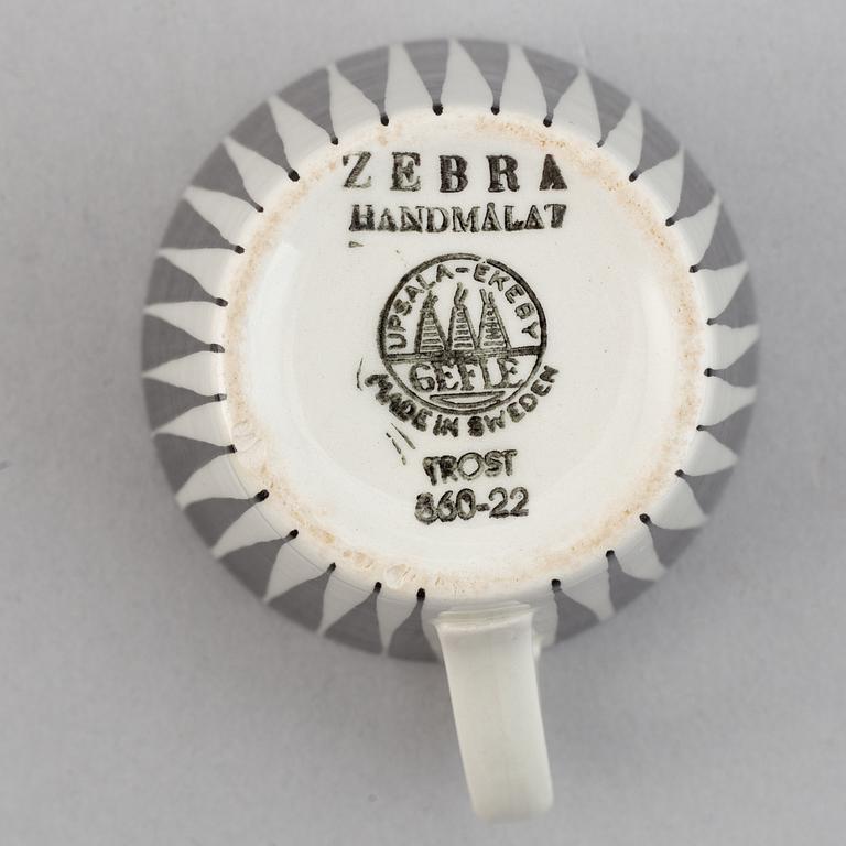 Eugen Trost, kaffekoppar med fat, 7 st, flintgods, "Zebra", Gefle.