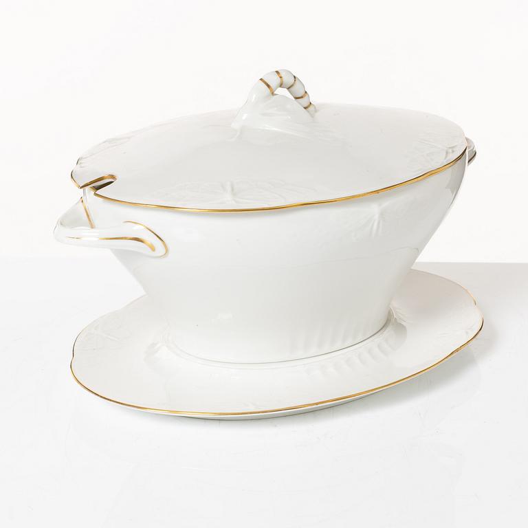 Alf Wallander, a 69 pieces dinner service, porcelain, "Fjäril", Rörstrand, early 20th century.