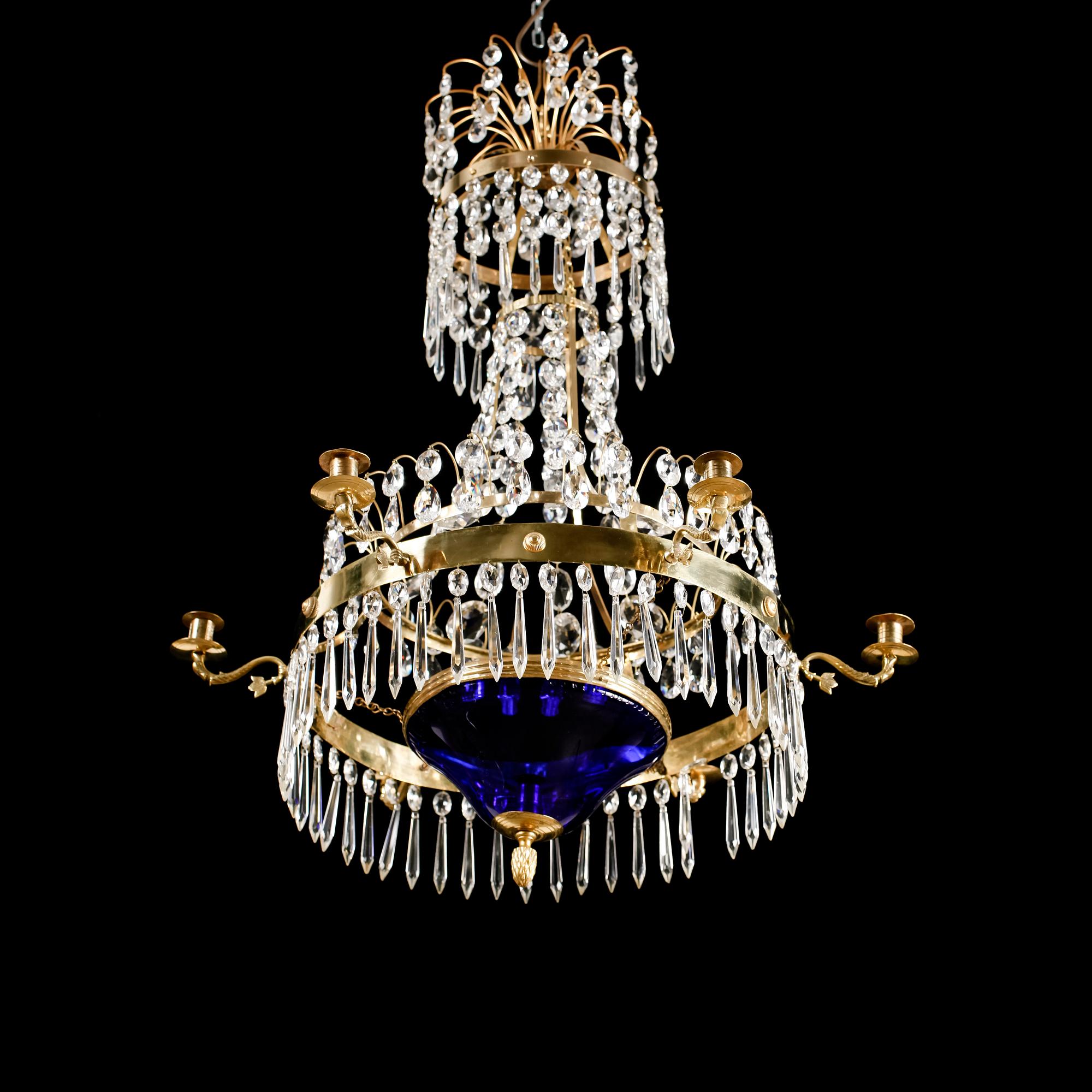 LJUSKRONA, gustaviansk stil, omkring år 1900. Höjd ca 80 cm.