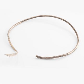 Birgitta Sanitate, neck ring, silver.