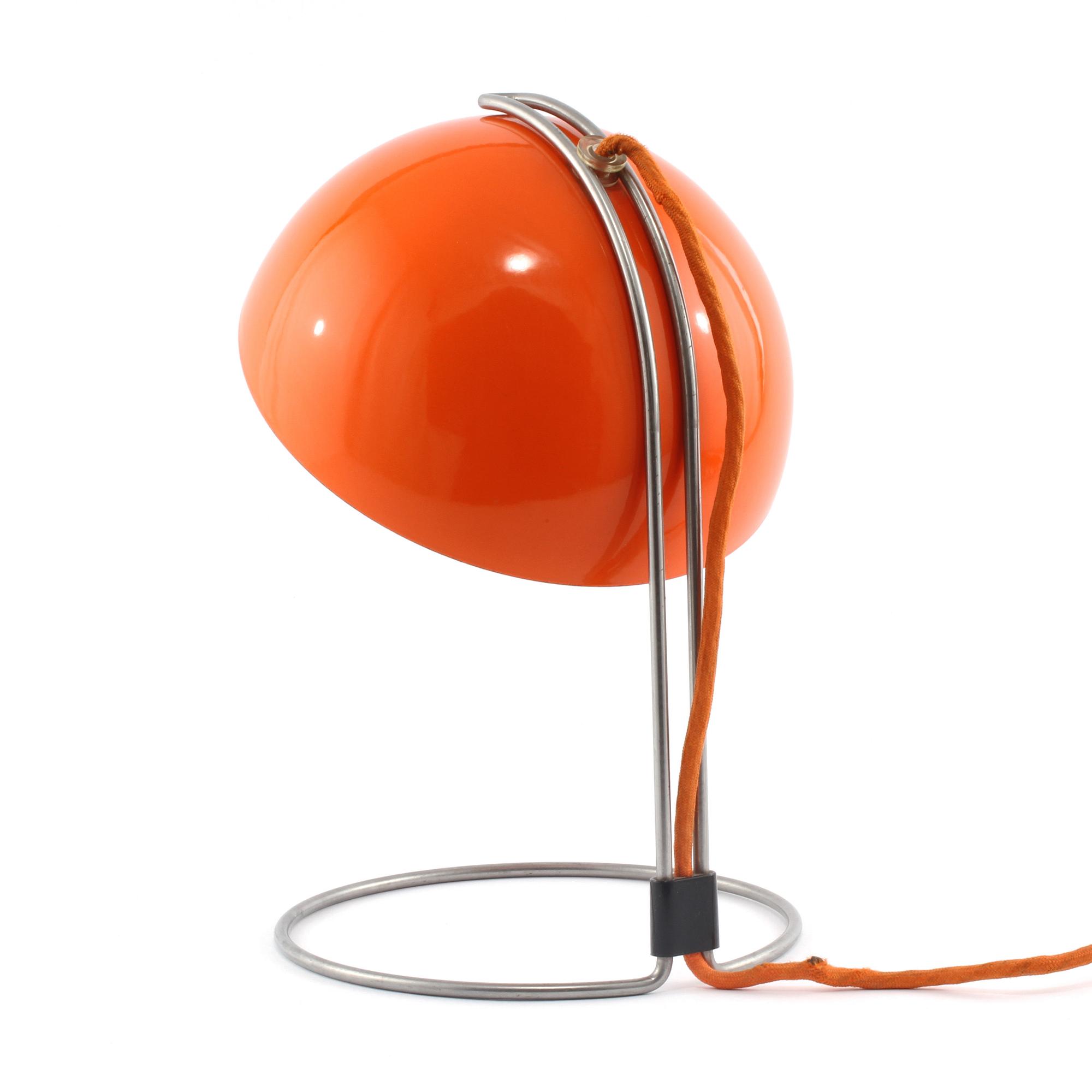 BORDSLAMPA, "Flower Pot", Verner Panton, Louis Poulsen, 1900-talets andra hälft.