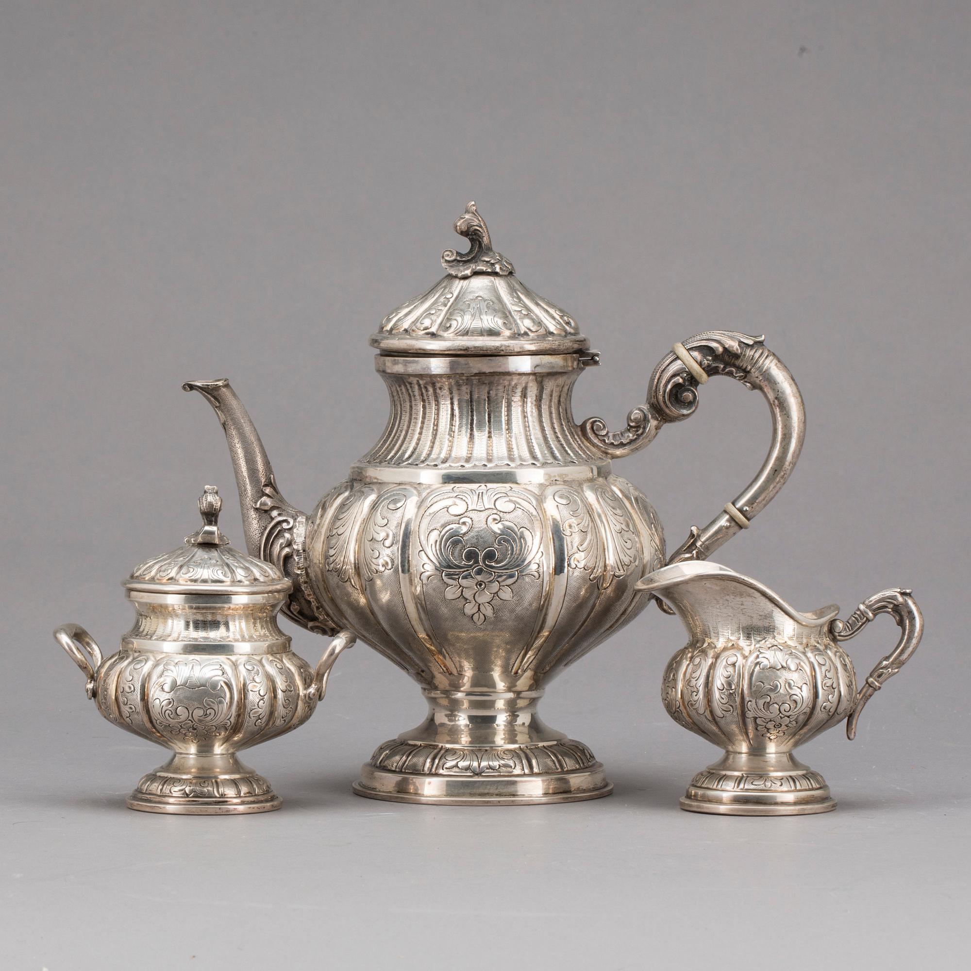 KAFFESERVIS, 3 delar, silver importstämplar, vikt ca 920 g.