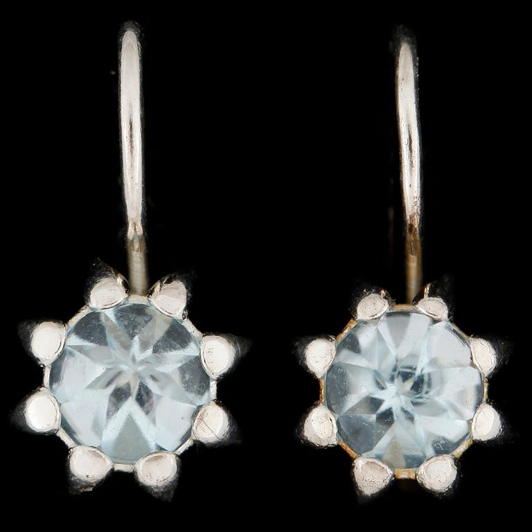 SMYCKESSET, sterling silver, "Kvinnans röst", Kirsti Doukas, Kalevala Koru, design 2006. Vikt tot 30 g.