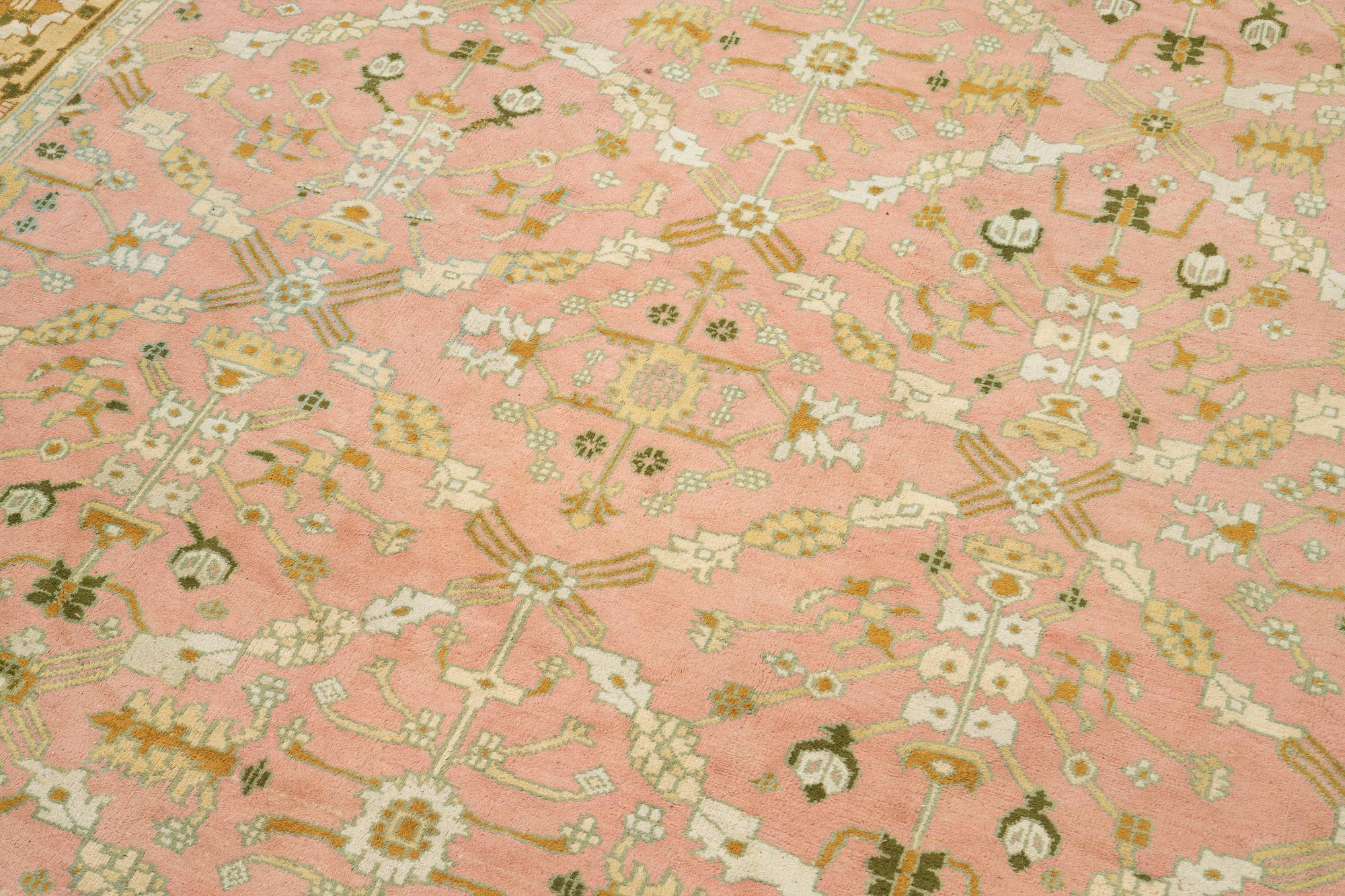 Carpet, India, possibly Amritsar, 1920s, approx. 402 x 305 cm.