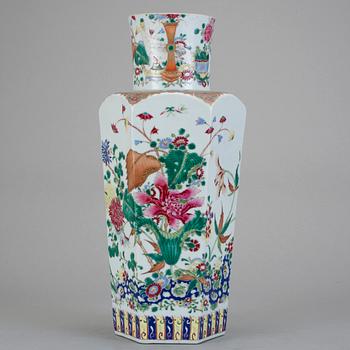 VAS, porslin, Kina, 1800-tal.
