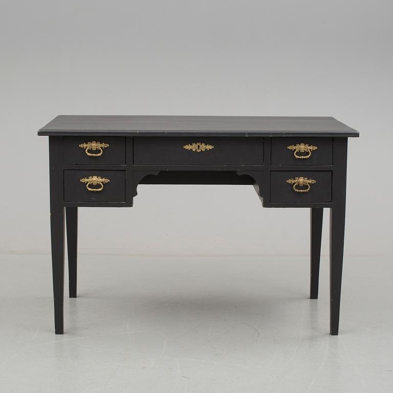 SKRIVBORD, nyrenässans, 1800-talets slut.