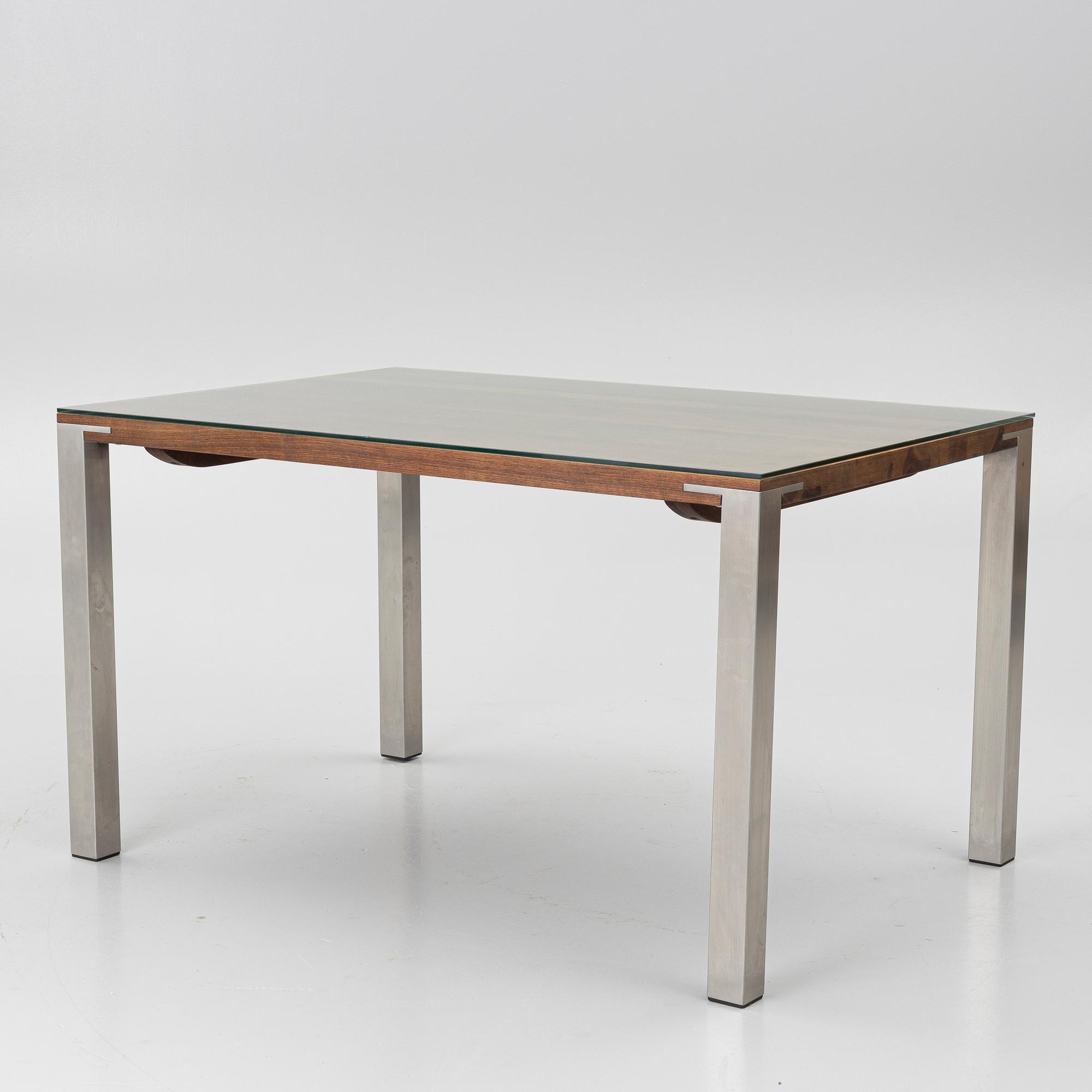 Nissen & Gehl, a five piece dining suite, Naver Collection, Gramrode Möbelfabrik, Denmark.