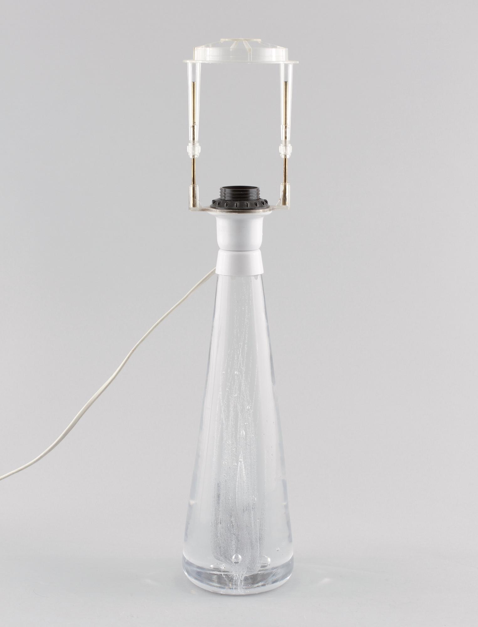 BORDSLAMPA, Vicke Lindstrand, Kosta, 1900-talets andra hälft.