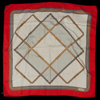SCARF, siden, Celine, 1900-talets fjärde kvartal.
