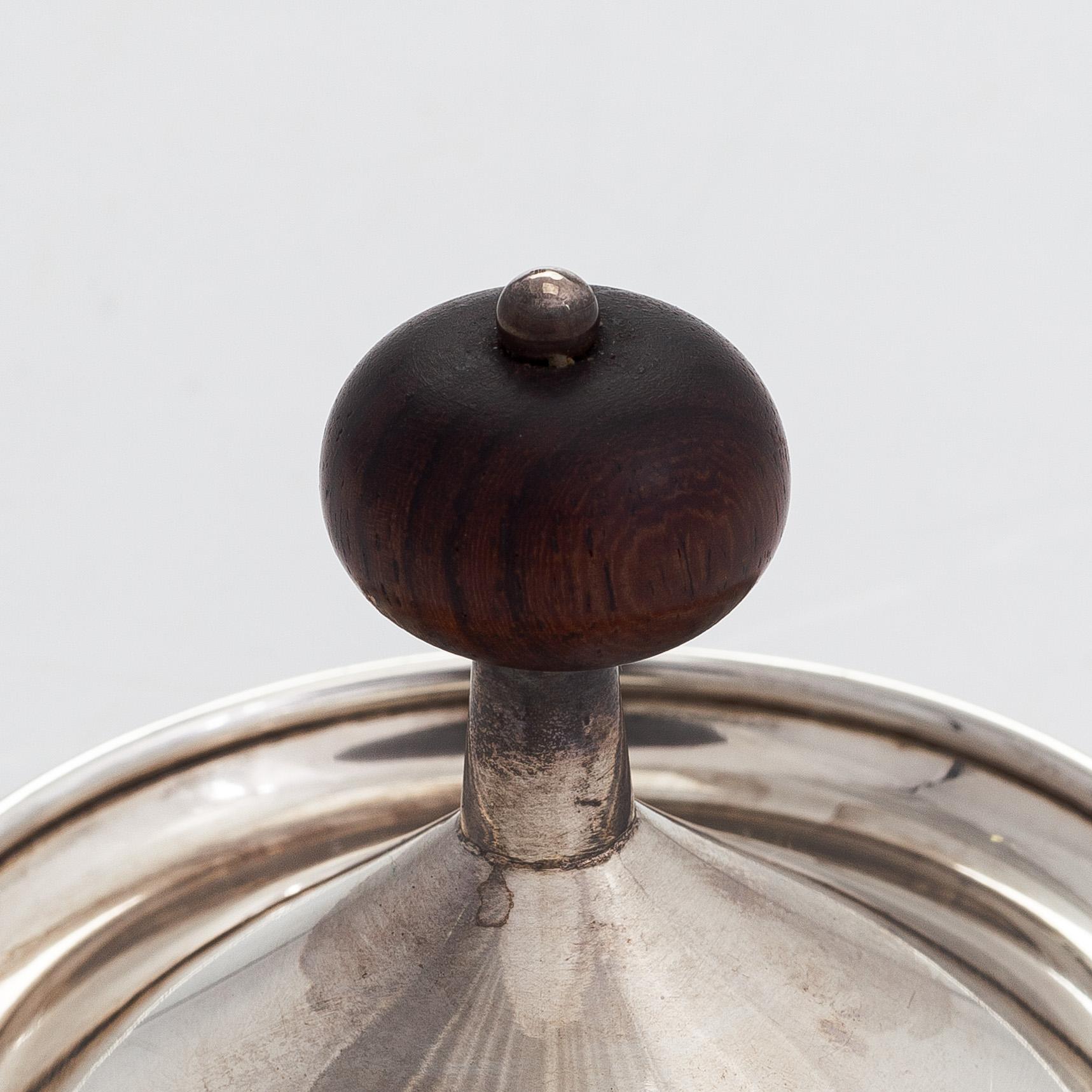 Tapio Wirkkala, a three-piece sterling silver and rosewood coffee set with tray, Kultakeskus, Hämeenlinna  1959-1971.