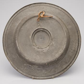 AN EARLY 17TH CENTURY CENTRAL EUROPEAN TEMPERANTIA DISH.