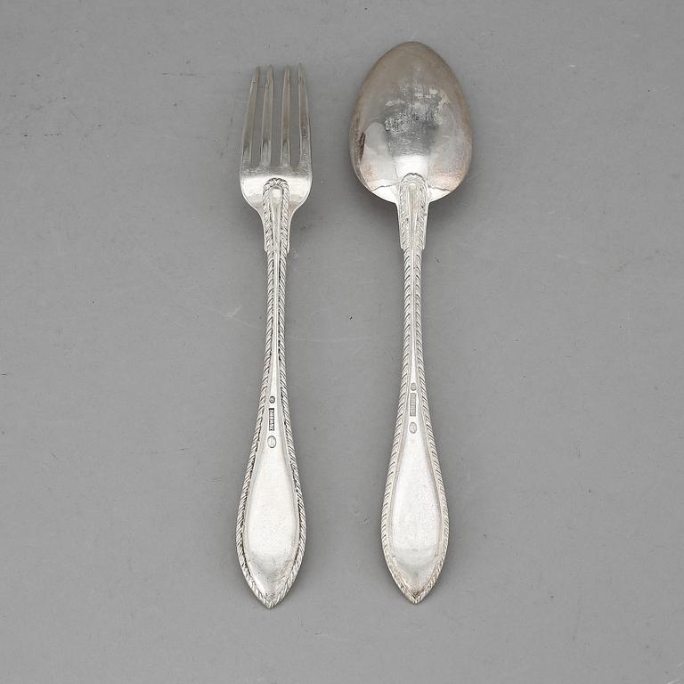 BESTICKUPPSÄTTNING, silver. 24 delar. P. Hertz, Köpenhamn, 1900. Vikt ca 1704 gram.