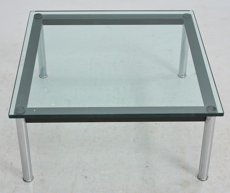 SOFFBORD, "LC 10", Le Corbusier, Cassina, Italien, modellen formgiven 1928.