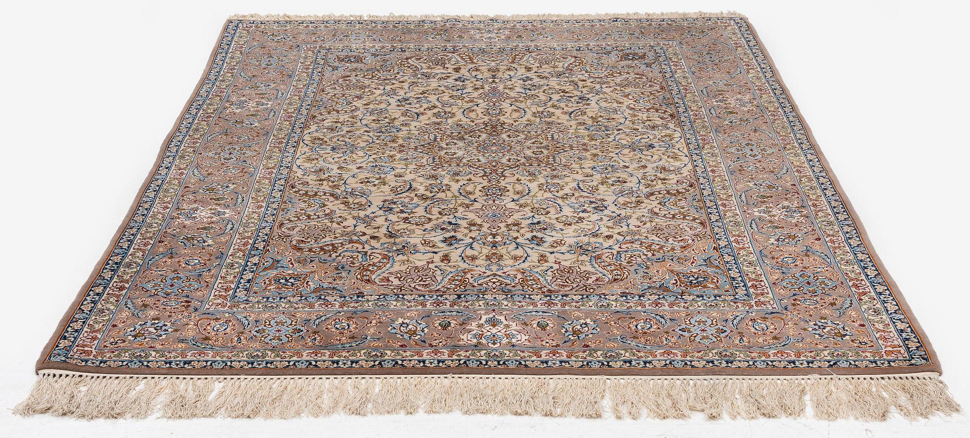 Matta, semiantik Isfahan, ca 241 x 151 cm.