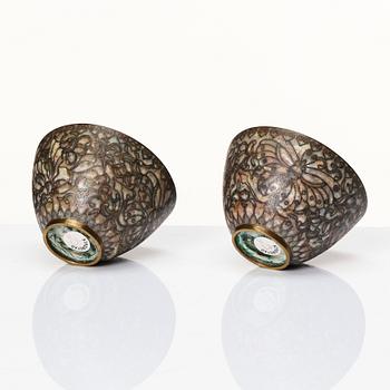 Koppar, ett par, cloisonne. Sen Qingdynasti.