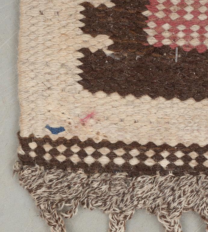 MATTA. "Nyponblomman". Rölakan. 180,5 x 132,5 cm. Signerad AB MMF.