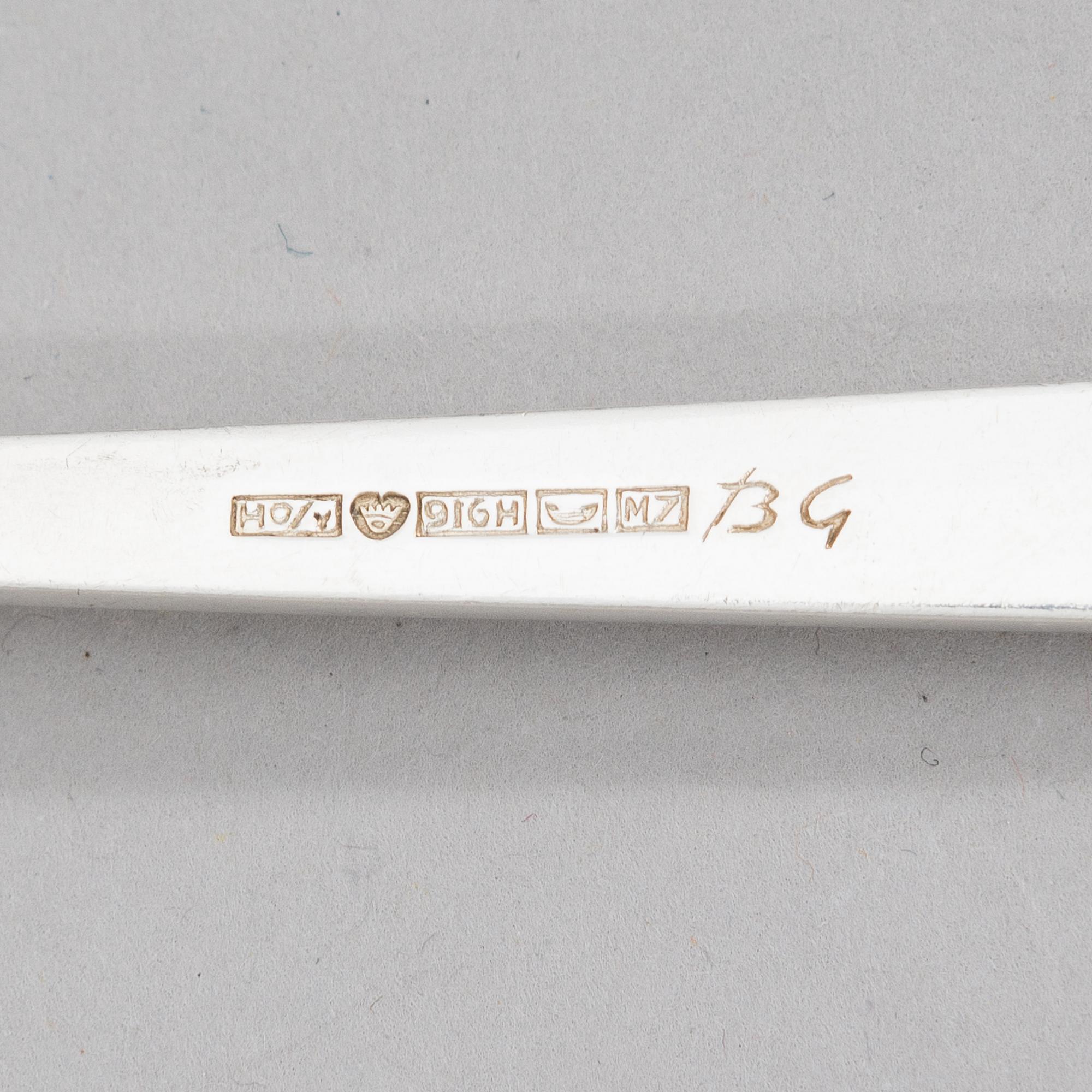 Bertel Gardberg, Aterinsarja, 42 osaa, hopeaa, "Birgitta", Hopeatehdas oy, Helsinki 1956-65.