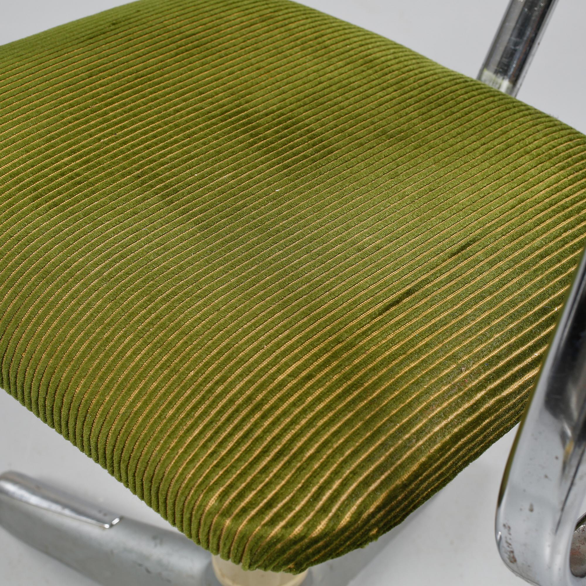 SKRIVBORDSSTOL, Savo AS, Skandinavium, 1900-talets andra hälft.