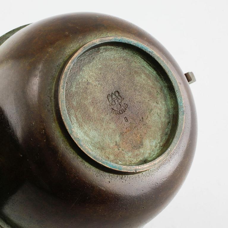 A bronze bowl by GAB, from the first half of the 20th century.
