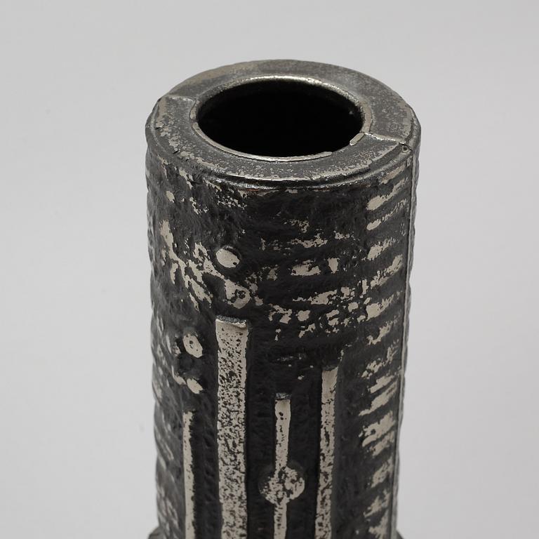 OLAV JOA, vas, ”Steel art”, Polaris Fabrikker, Norge, modell formgiven och i produktion 1972.