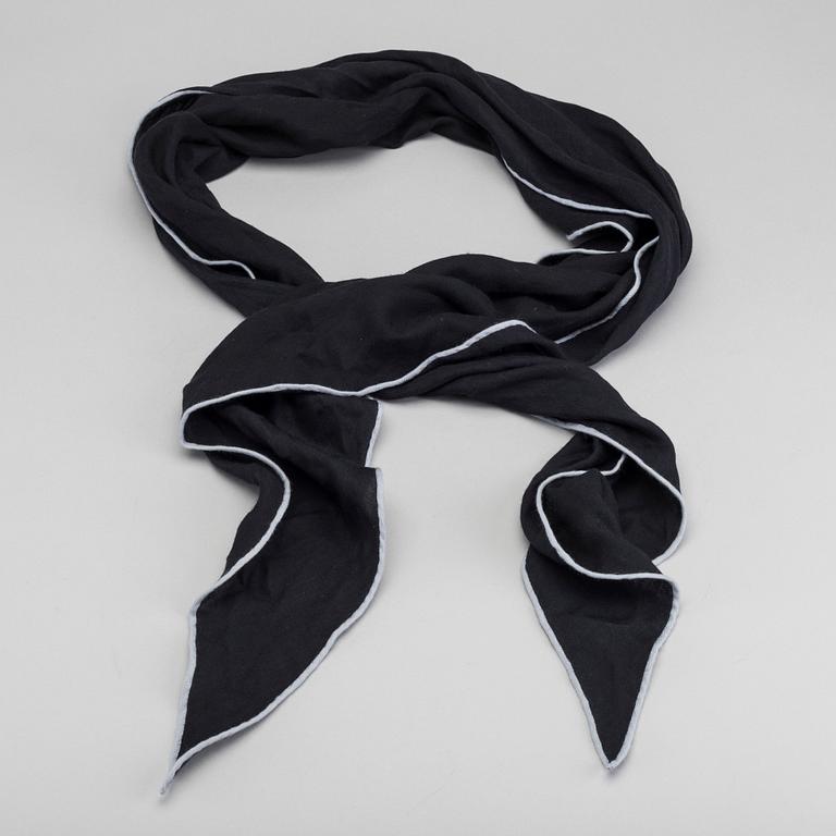 HERMÈS, scarf.