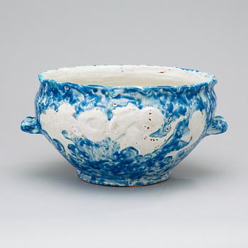 A Riborg Böving glazed ceramic jardinière, Albråten, Racken, Sweden circa 1914-20.