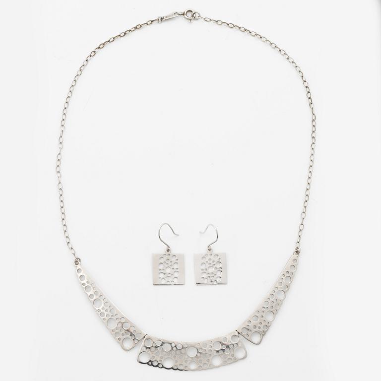 Liisa Vitali, necklace and a pair of earrings, sterling silver, Finland.
