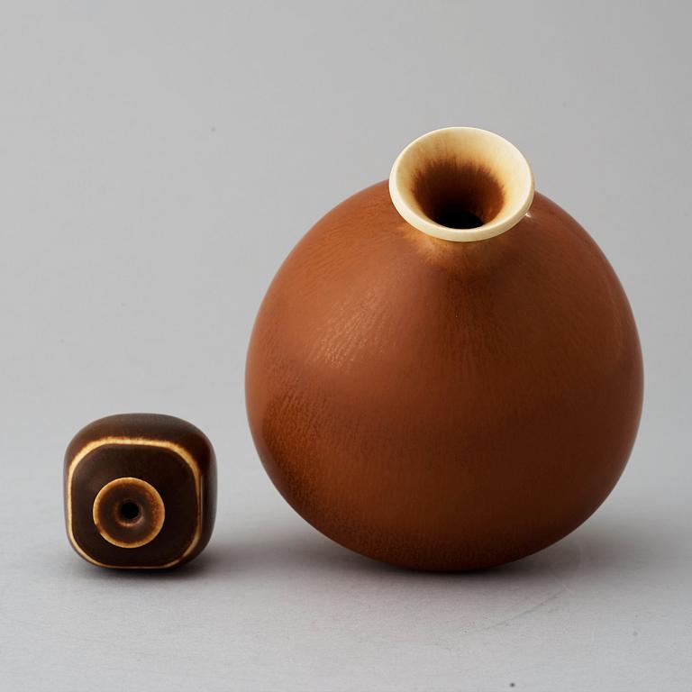 Two Berndt Friberg stoneware vases, Gustavsberg Studio 1972.