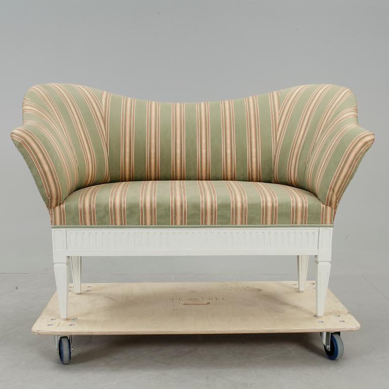 SOFFA, sengustaviansk, omkring 1800.