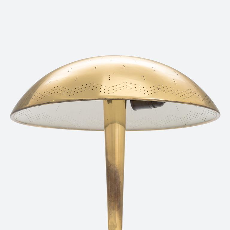 Paavo Tynell, A mid-20th century '5061' table lamp for Idman Finland.