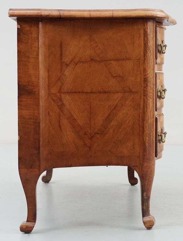 A Swedish late Baroque 18th Century commode, signed by  J. H. Fürloh.