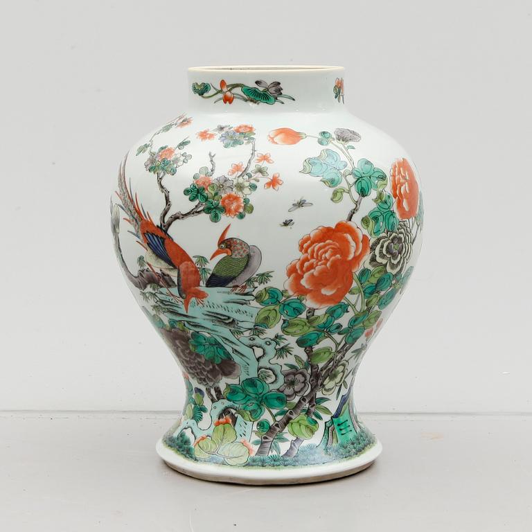URNA, porslin, Kina, 1800-tal.