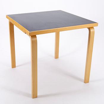 BORD, modell 81C, Alvar Aalto, Artek.