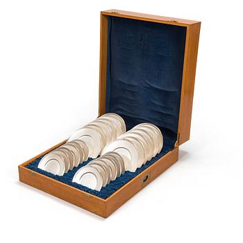 A set of 24 silver dishes with President J.K. Paasikivi's monogram, Kultakeskus, Hämeenlinna 1950. In original box.