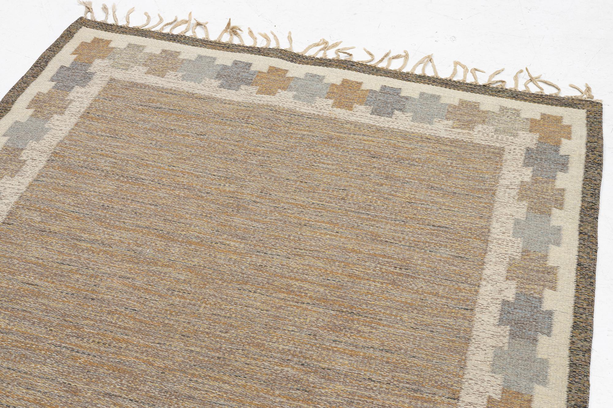 Ingegerd Silow, Rug, flat weave, signed IS, Approx. 245 x 162 cm.