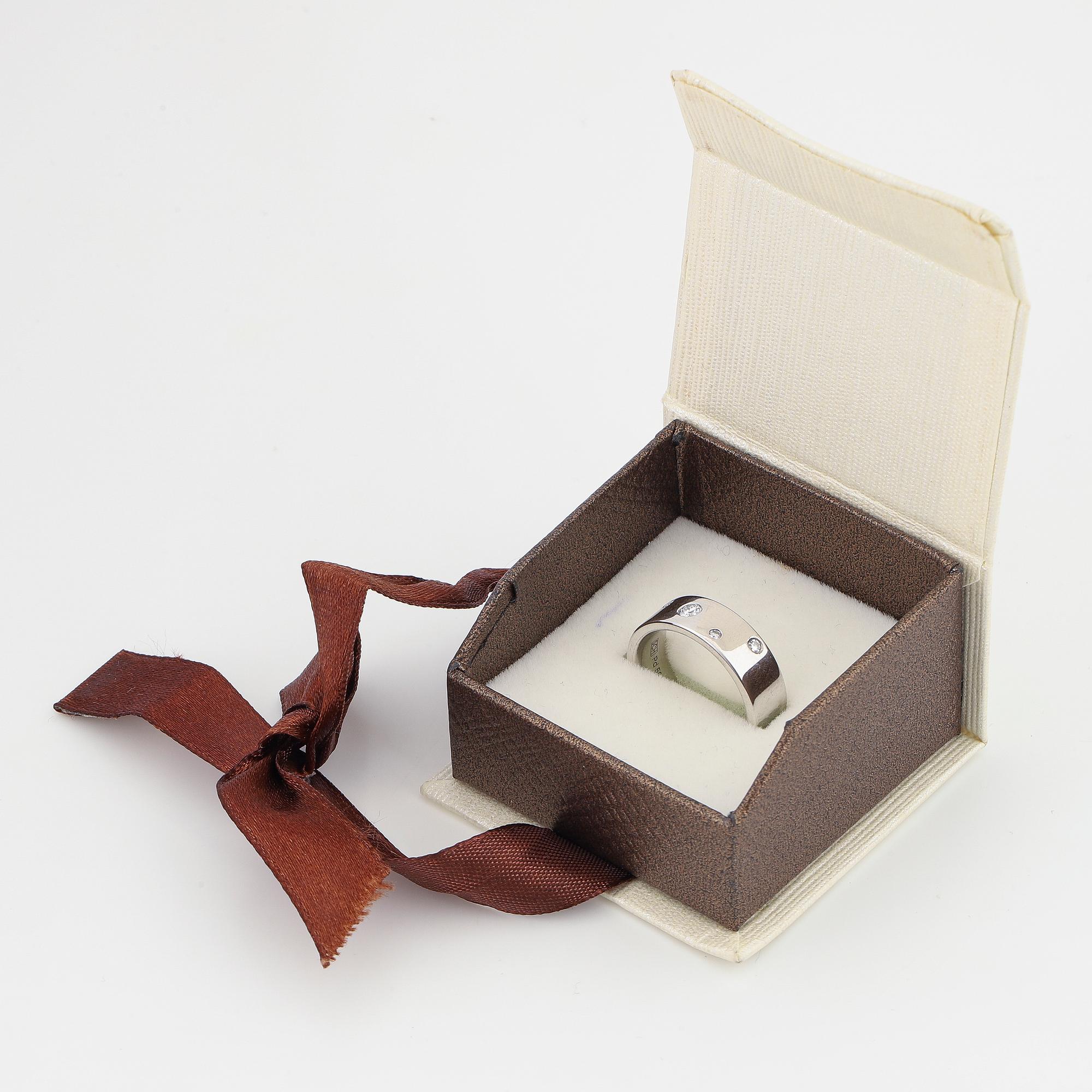RING, Schalins, palladium med  diamanter.
