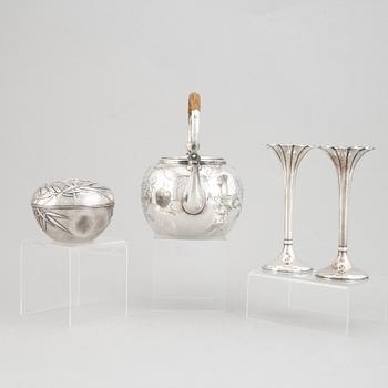 A group of four Japanese silver objects, mostly sterling, signed Yamakawa, Shokai Yokohama and Miyamoto, 20th century.