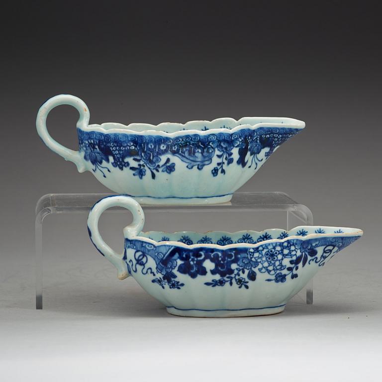 Two blue and white sauce boats, Qing dynasty, Qianlong (1736-95).