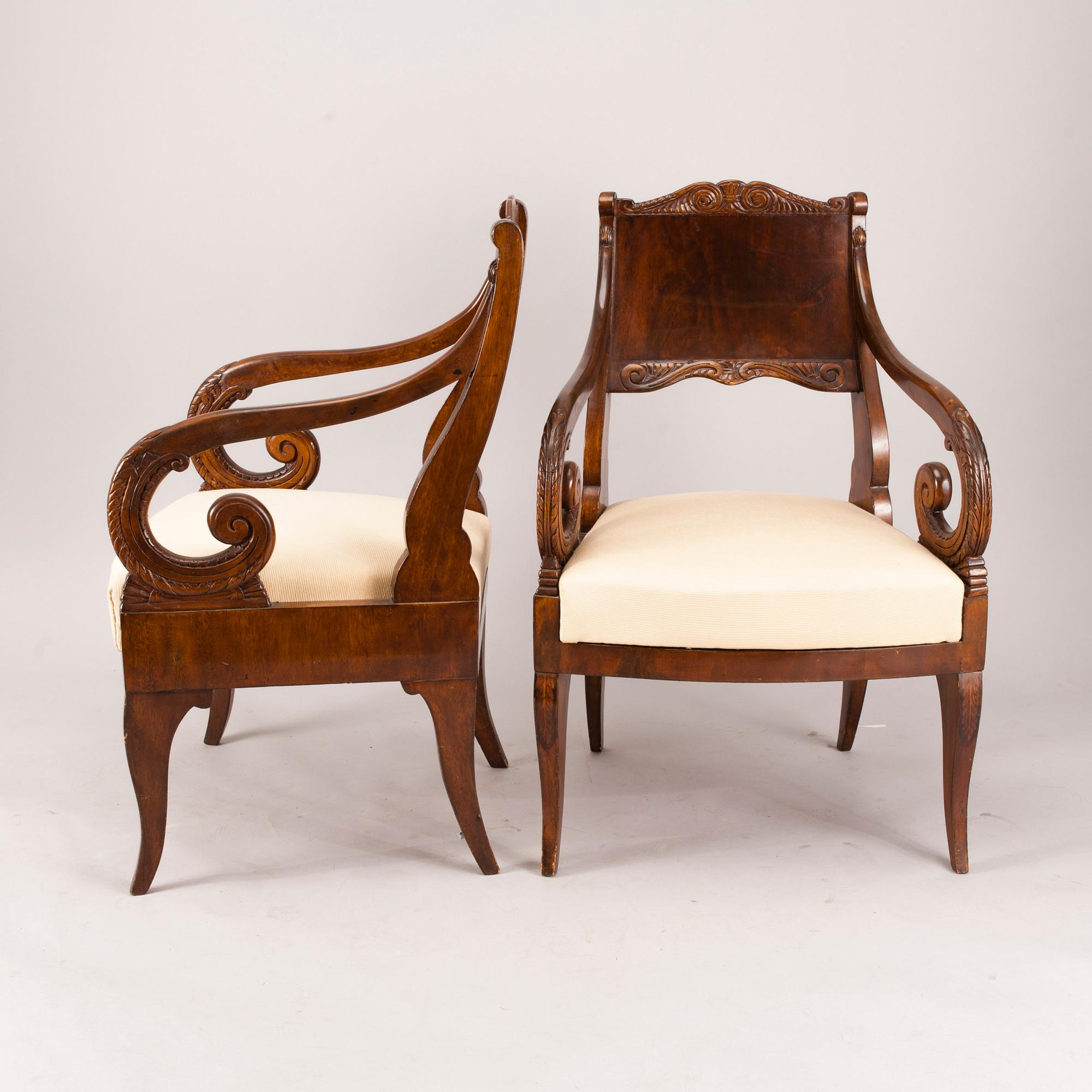 KARMSTOLAR, ett par, biedermeier 1800-talets första hälft.