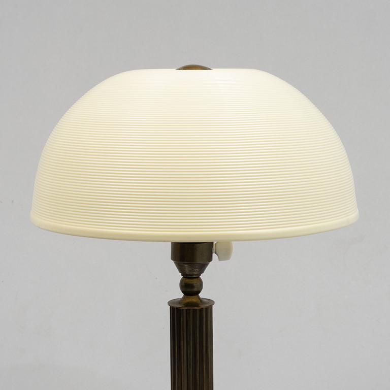 Arvid Böhlmarks Lampfabrik, table lamp, 1920-30s.