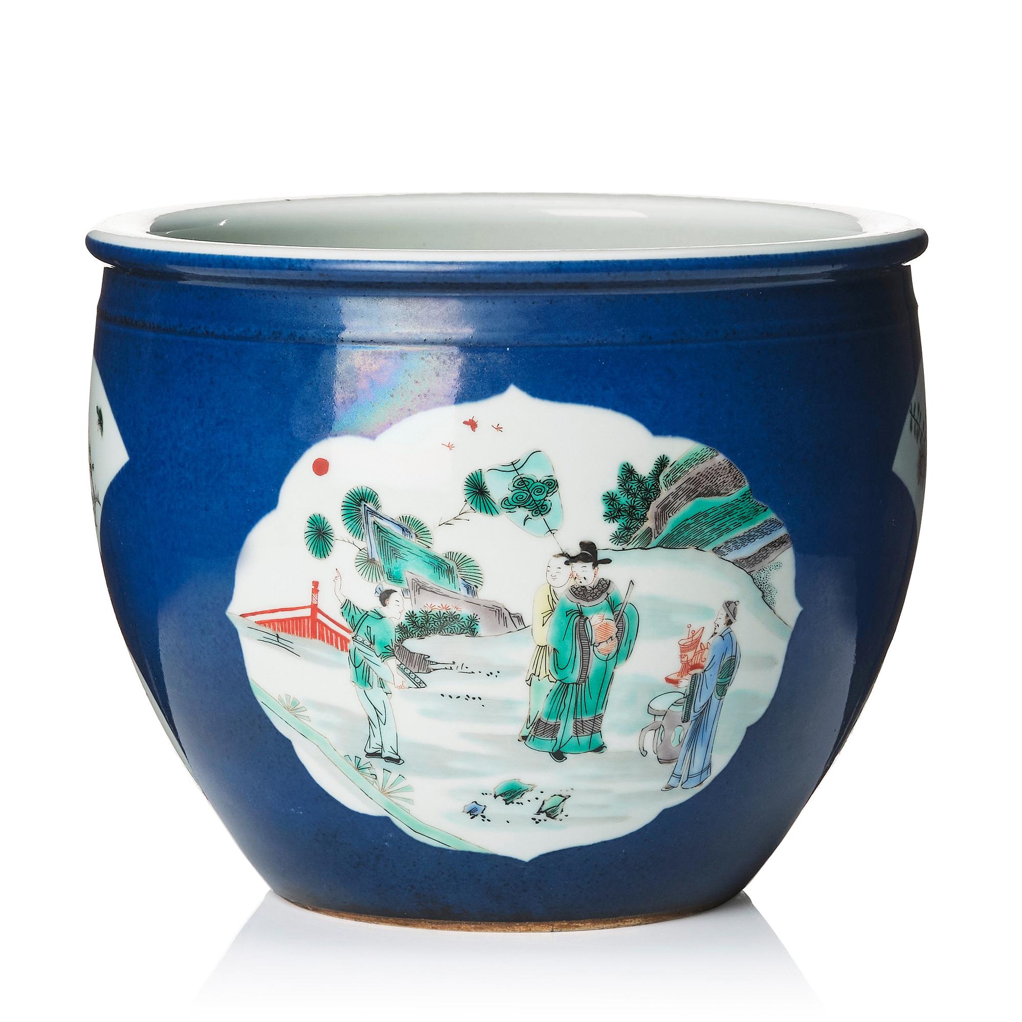 A powder blue flower pot, late Qing dynasty, circa 1900.
