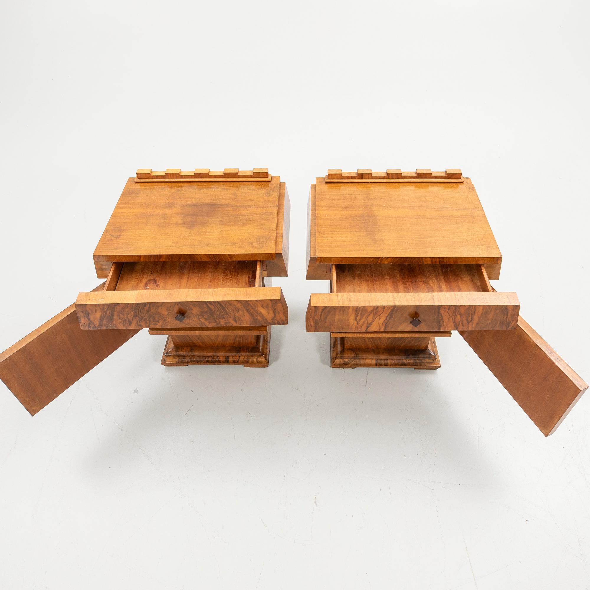 Nightstands, a pair, Art Deco, first half of the 20th century.